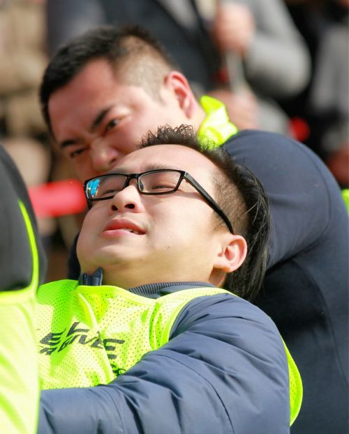 熊猫体育中心卫冕全区拔河比赛冠军(图13) 熊猫体育中心卫冕全区拔河比赛冠军(图13)
