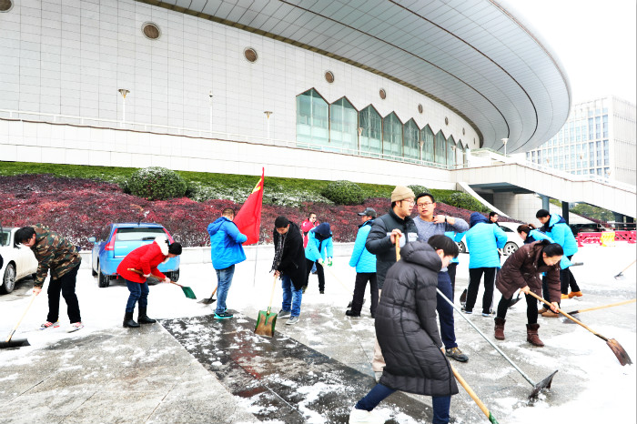 一场雪,体育中心美得不要不要的 但最美的风景还是他们(图8) 一场雪,体育中心美得不要不要的 但最美的风景还是他们(图8)