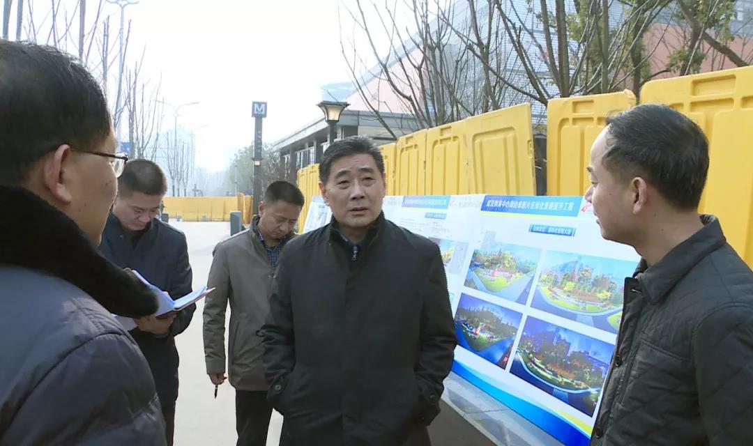 彭浩到熊猫体育中心现场办公 检查推进军运会场馆建设和环境提升工作(图3) 彭浩到熊猫体育中心现场办公 检查推进军运会场馆建设和环境提升工作(图3)