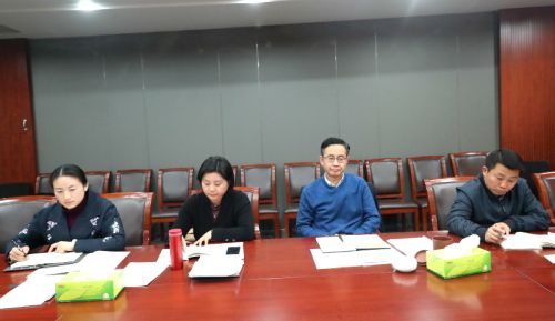 冯爱明参加指导公司领导班子民主生活会(图2) 冯爱明参加指导公司领导班子民主生活会(图2)