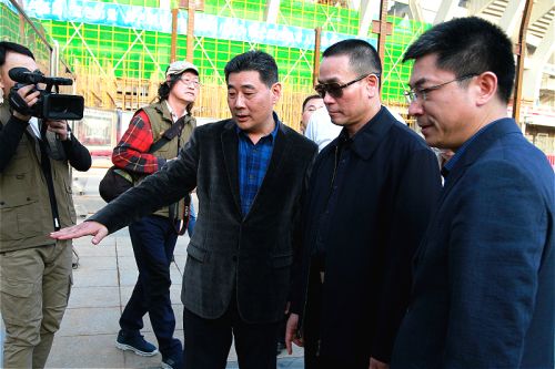 军运会执委会主任杨剑调研熊猫体育中心军运会场馆建设(图5) 军运会执委会主任杨剑调研熊猫体育中心军运会场馆建设(图5)