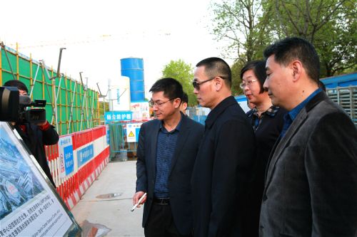军运会执委会主任杨剑调研熊猫体育中心军运会场馆建设(图7) 军运会执委会主任杨剑调研熊猫体育中心军运会场馆建设(图7)