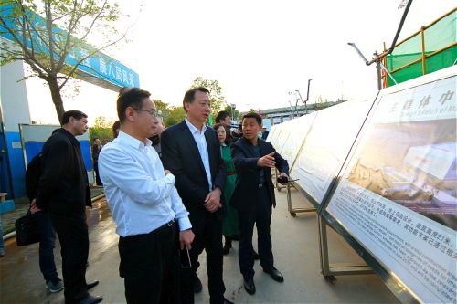 军运会执委会主任杨剑调研熊猫体育中心军运会场馆建设(图8) 军运会执委会主任杨剑调研熊猫体育中心军运会场馆建设(图8)