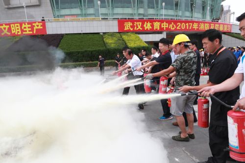 “四张成绩单”交出高分答卷<br/>熊猫体育中心获评全区绩效管理综合考评立功单位(图4) “四张成绩单”交出高分答卷<br/>熊猫体育中心获评全区绩效管理综合考评立功单位(图4)