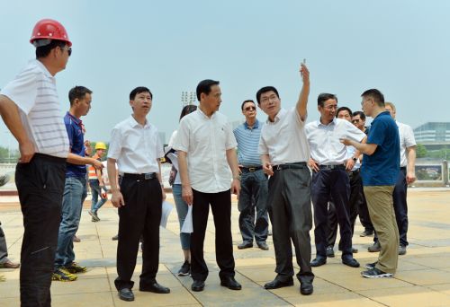 丁雨调研军运会筹备工作(图2) 丁雨调研军运会筹备工作(图2)