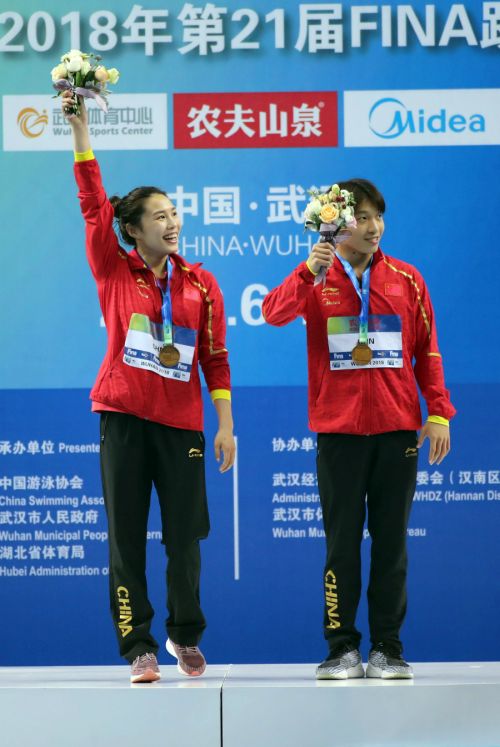 跳水世界杯第六日:中国队凯歌高奏再摘两金(图1) 跳水世界杯第六日:中国队凯歌高奏再摘两金(图1)