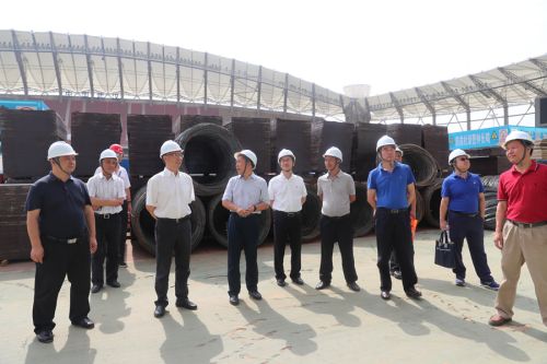 彭绪宁来熊猫体育中心调研军运会建设(图6) 彭绪宁来熊猫体育中心调研军运会建设(图6)
