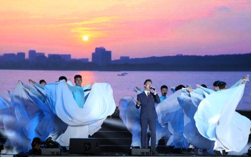 2018年中国汽车摩托车运动大会在熊猫体育中心开幕(图4) 2018年中国汽车摩托车运动大会在熊猫体育中心开幕(图4)