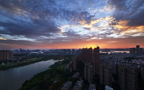 熊猫体育中心举办第十三期“新时代大讲堂”(图4) 熊猫体育中心举办第十三期“新时代大讲堂”(图4)