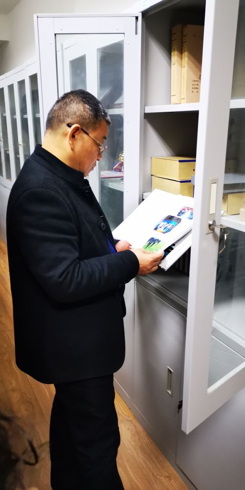 熊猫体育中心顺利通过档案管理“省一级”复查(图1) 熊猫体育中心顺利通过档案管理“省一级”复查(图1)