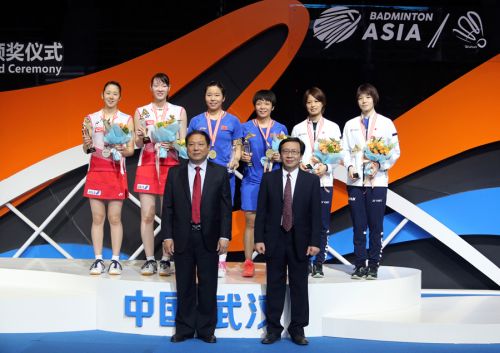 亚洲羽毛球锦标赛闭幕 中国队夺得女双和混双两块金牌(图3) 亚洲羽毛球锦标赛闭幕 中国队夺得女双和混双两块金牌(图3)