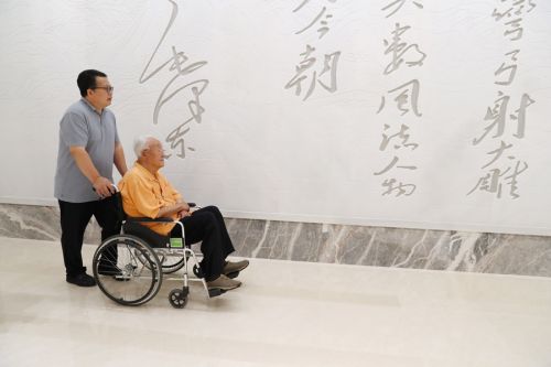 揭秘熊猫体育中心惊艳世界的幕后故事(图3) 揭秘熊猫体育中心惊艳世界的幕后故事(图3)