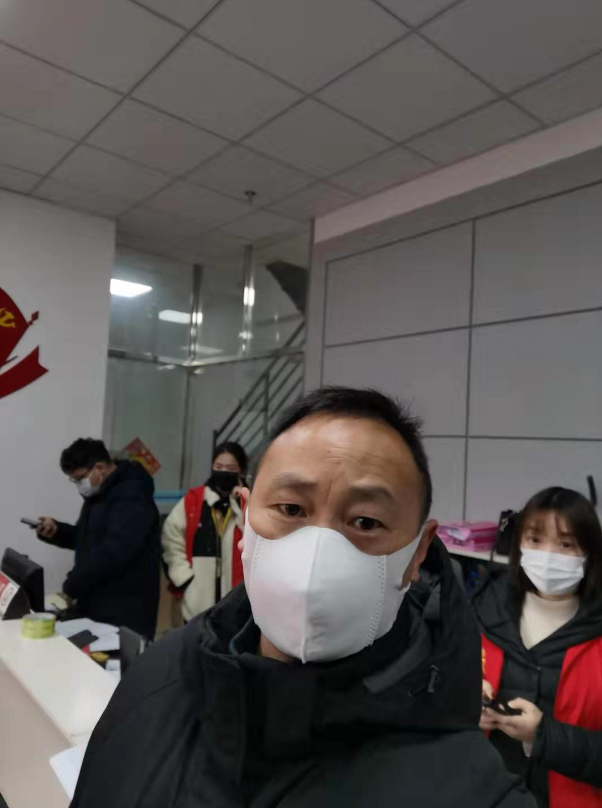 不忘初心,践行使命 ——熊猫体育中心下沉一线防控疫情侧记(图10) 不忘初心,践行使命 ——熊猫体育中心下沉一线防控疫情侧记(图10)
