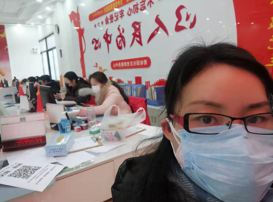 不忘初心,践行使命 ——熊猫体育中心下沉一线防控疫情侧记(图12) 不忘初心,践行使命 ——熊猫体育中心下沉一线防控疫情侧记(图12)