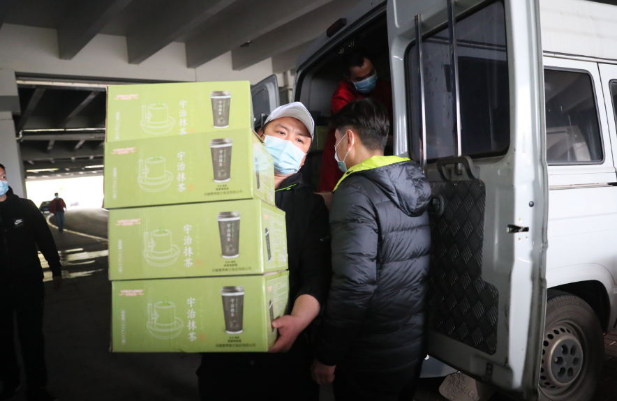 孙嘉良:胸怀感恩的心致敬抗疫的人(图1) 孙嘉良:胸怀感恩的心致敬抗疫的人(图1)