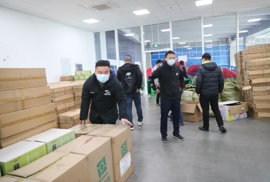 孙嘉良:胸怀感恩的心致敬抗疫的人(图4) 孙嘉良:胸怀感恩的心致敬抗疫的人(图4)