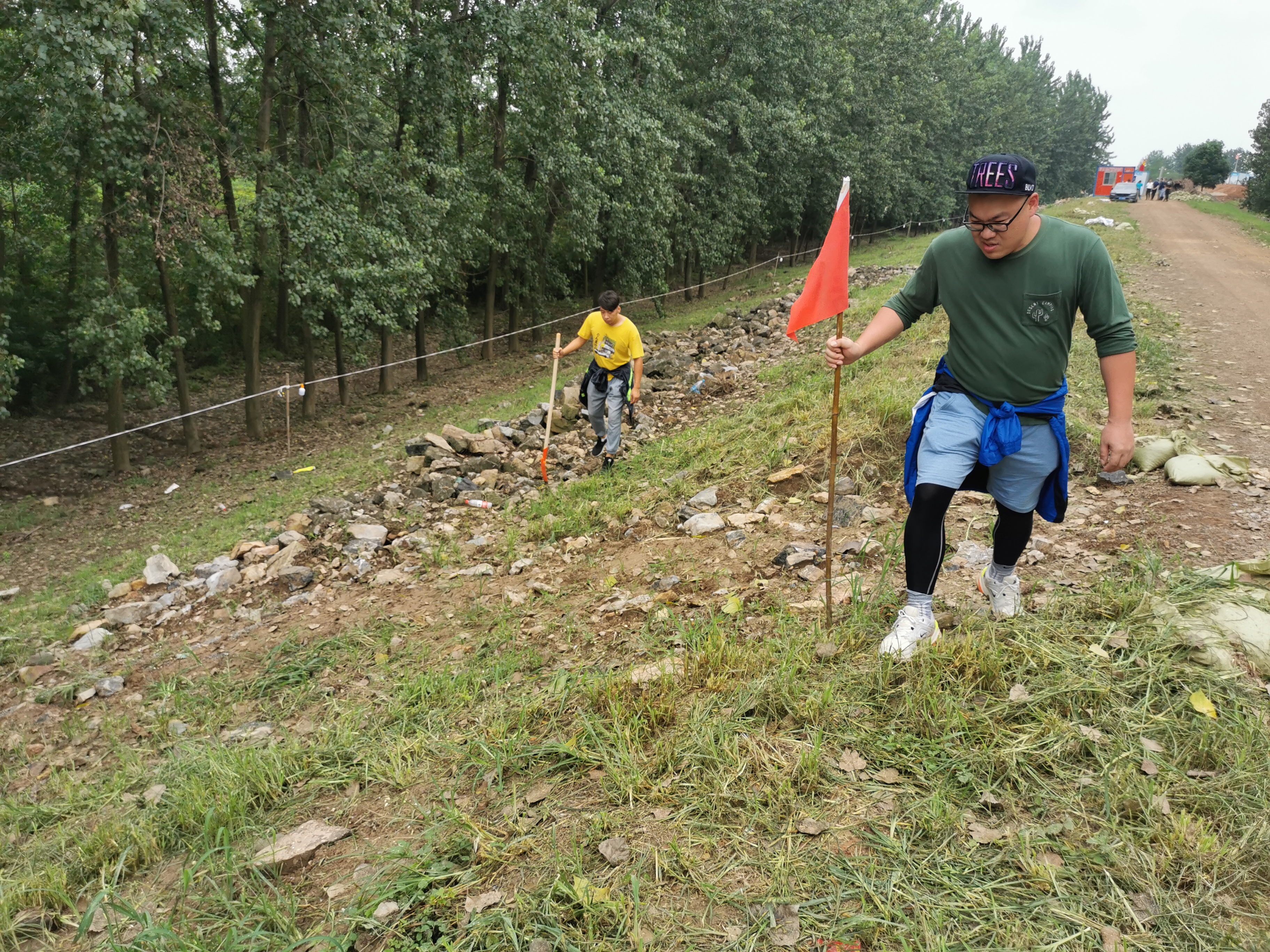 王旗华慰问防汛抗洪突击队(图6) 王旗华慰问防汛抗洪突击队(图6)