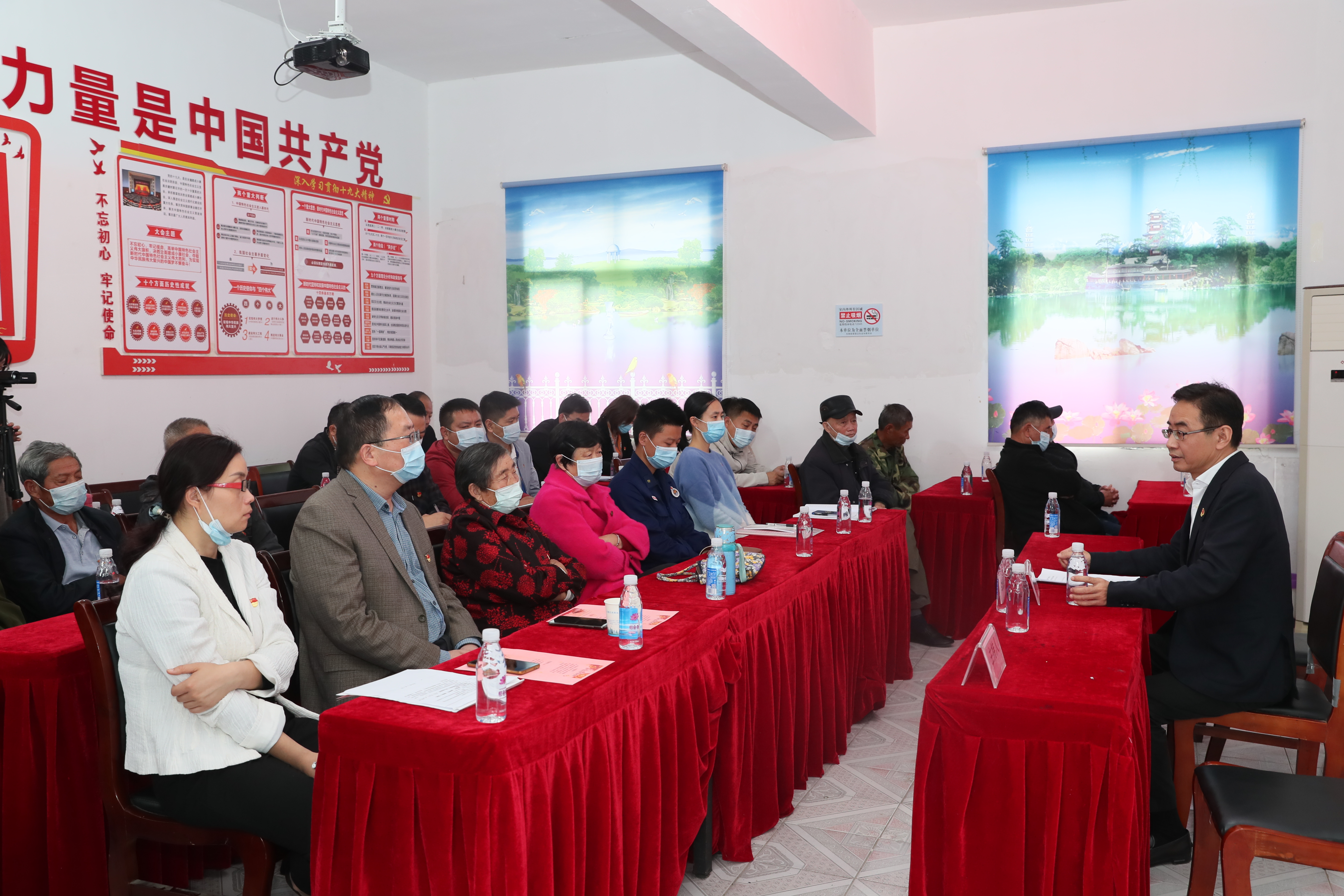 党建结对共建 熊猫体育中心和十八家社区联合开展主题党日活动(图1) 党建结对共建 熊猫体育中心和十八家社区联合开展主题党日活动(图1)