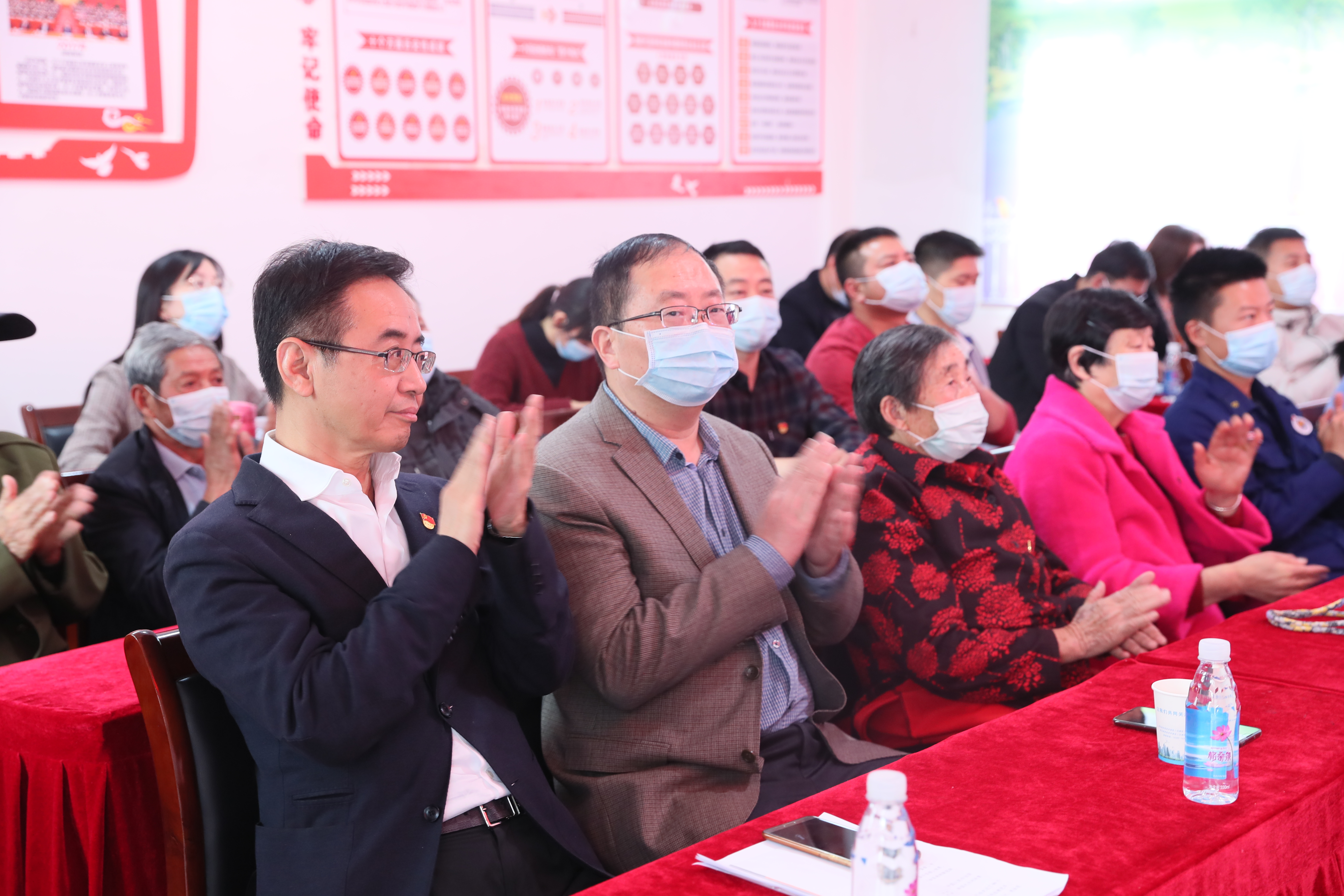 党建结对共建 熊猫体育中心和十八家社区联合开展主题党日活动(图9) 党建结对共建 熊猫体育中心和十八家社区联合开展主题党日活动(图9)