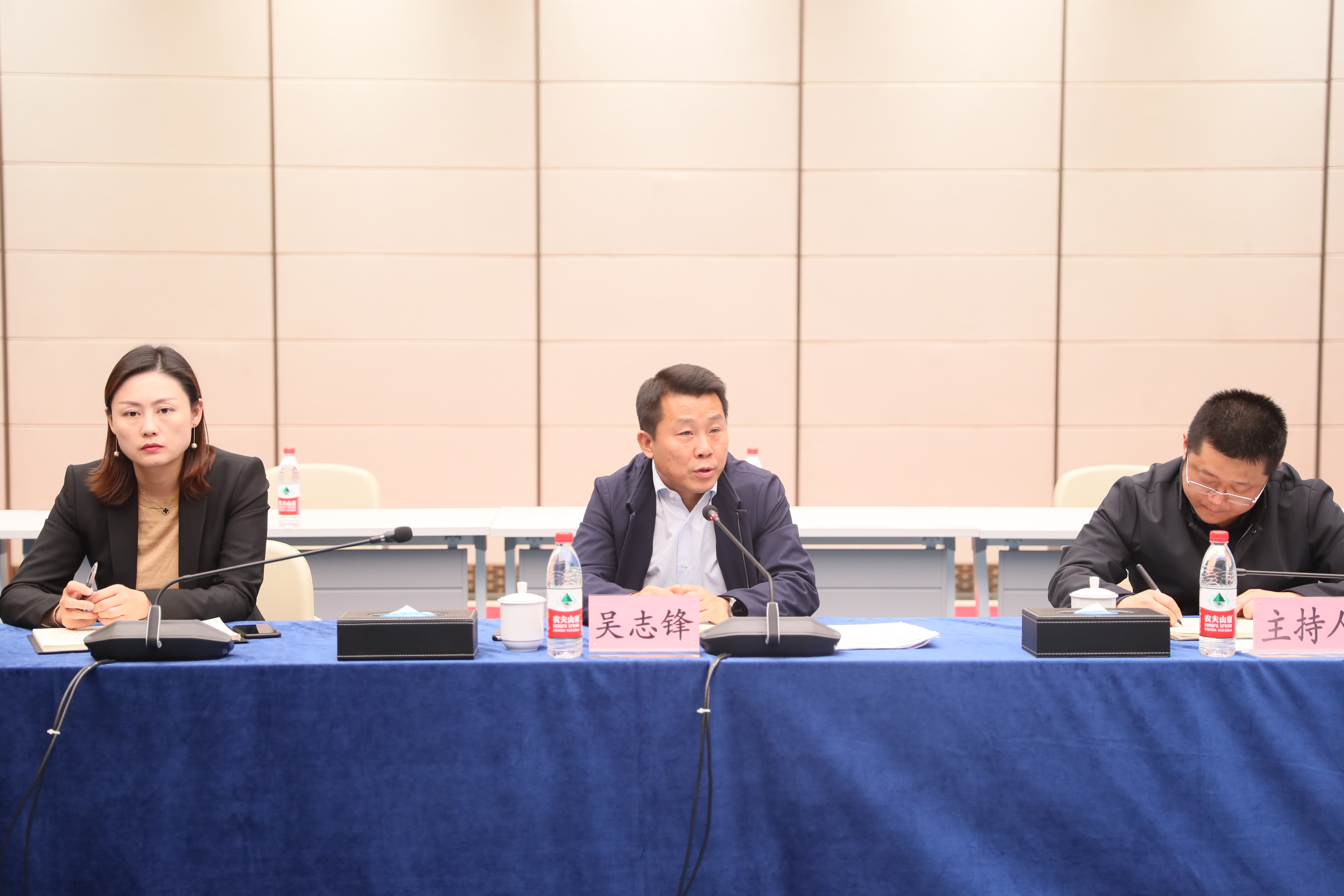 中国好声音”总决赛即将开幕 服务和保障组召开筹备工作协调会(图2) 中国好声音”总决赛即将开幕 服务和保障组召开筹备工作协调会(图2)